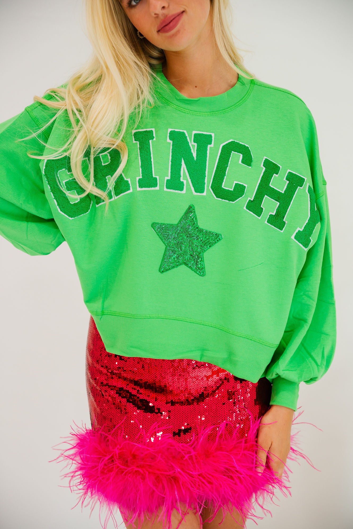 GRINCHY GREEN VARSITY PULLOVER PULLOVER Judith March