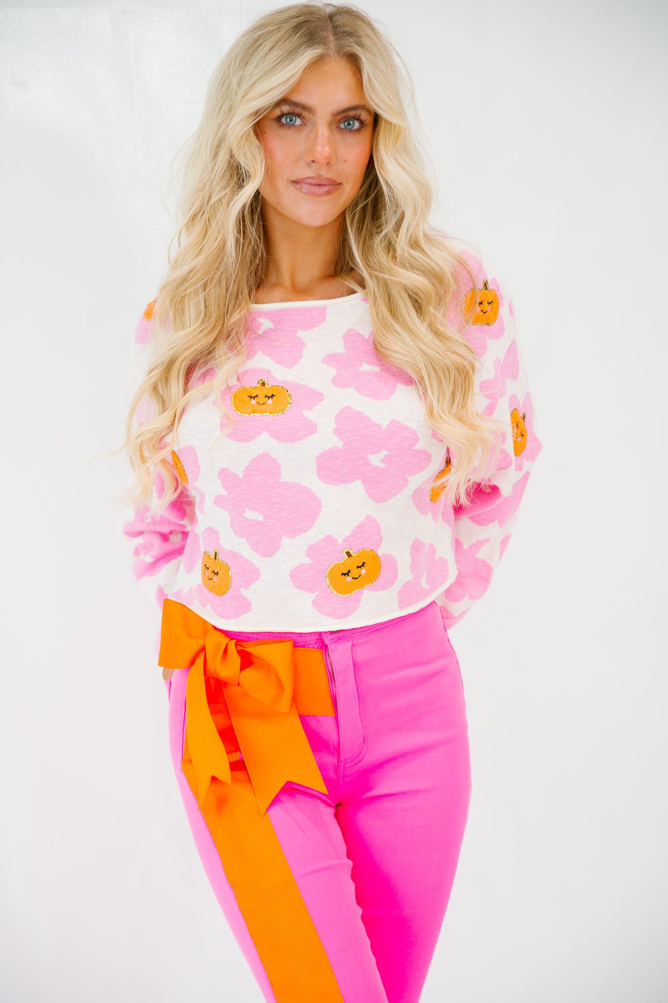 PUMPKIN SEASON PINK FLORAL SWEATER SWEATER Judith March