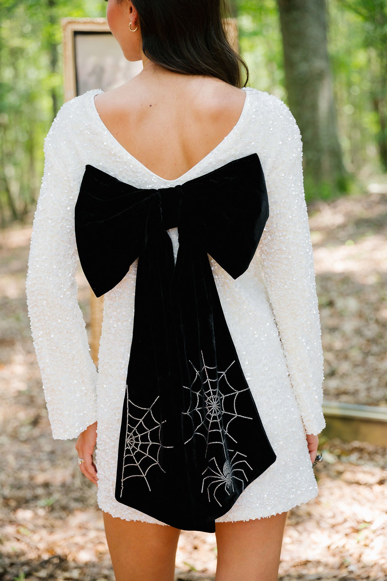 WEBBED BOW SEQUIN DRESS DRESS Judith March