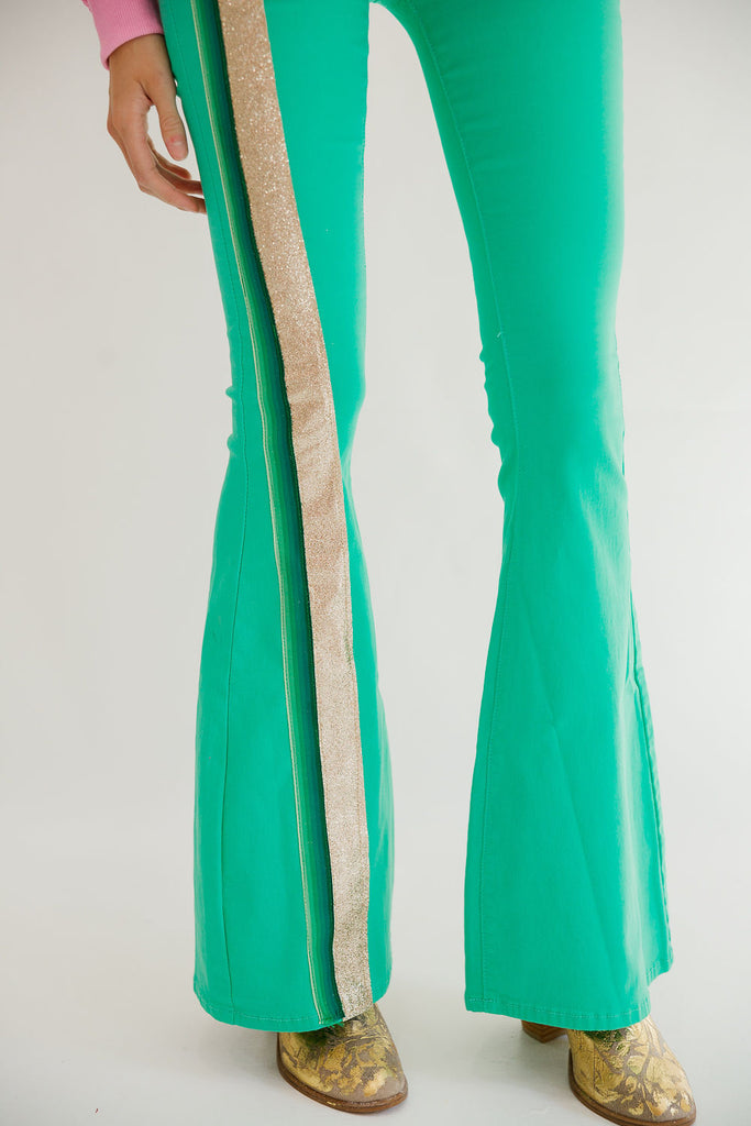 TAKE ME TO ASPEN FLARES FLARES Judith March   
