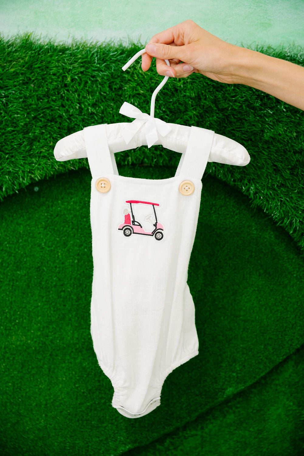 **MINI KIDS GOLF CART WHITE ONESIE ONESIE Judith March