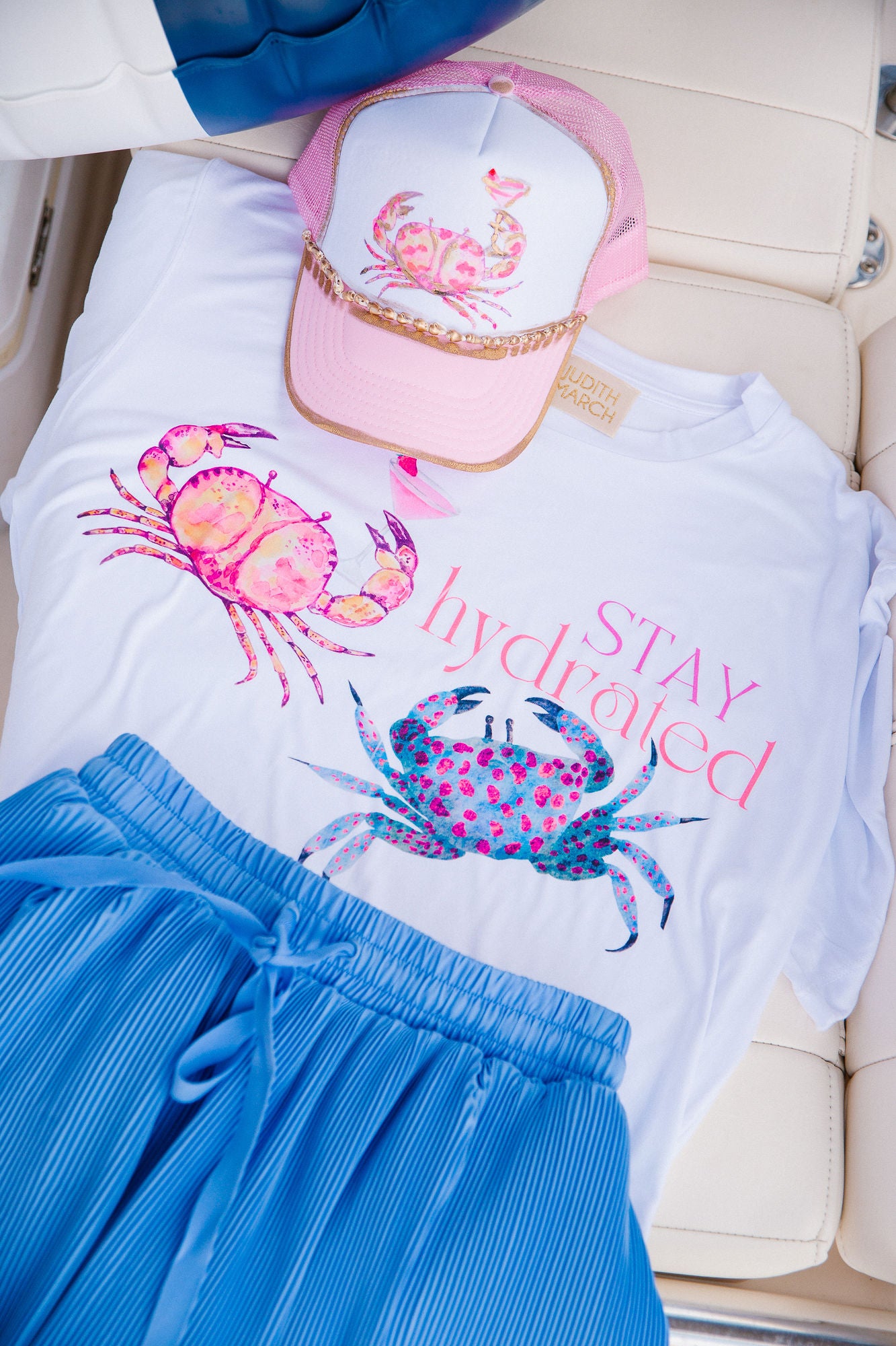 STAY HYDRATED TEE TEE Judith March