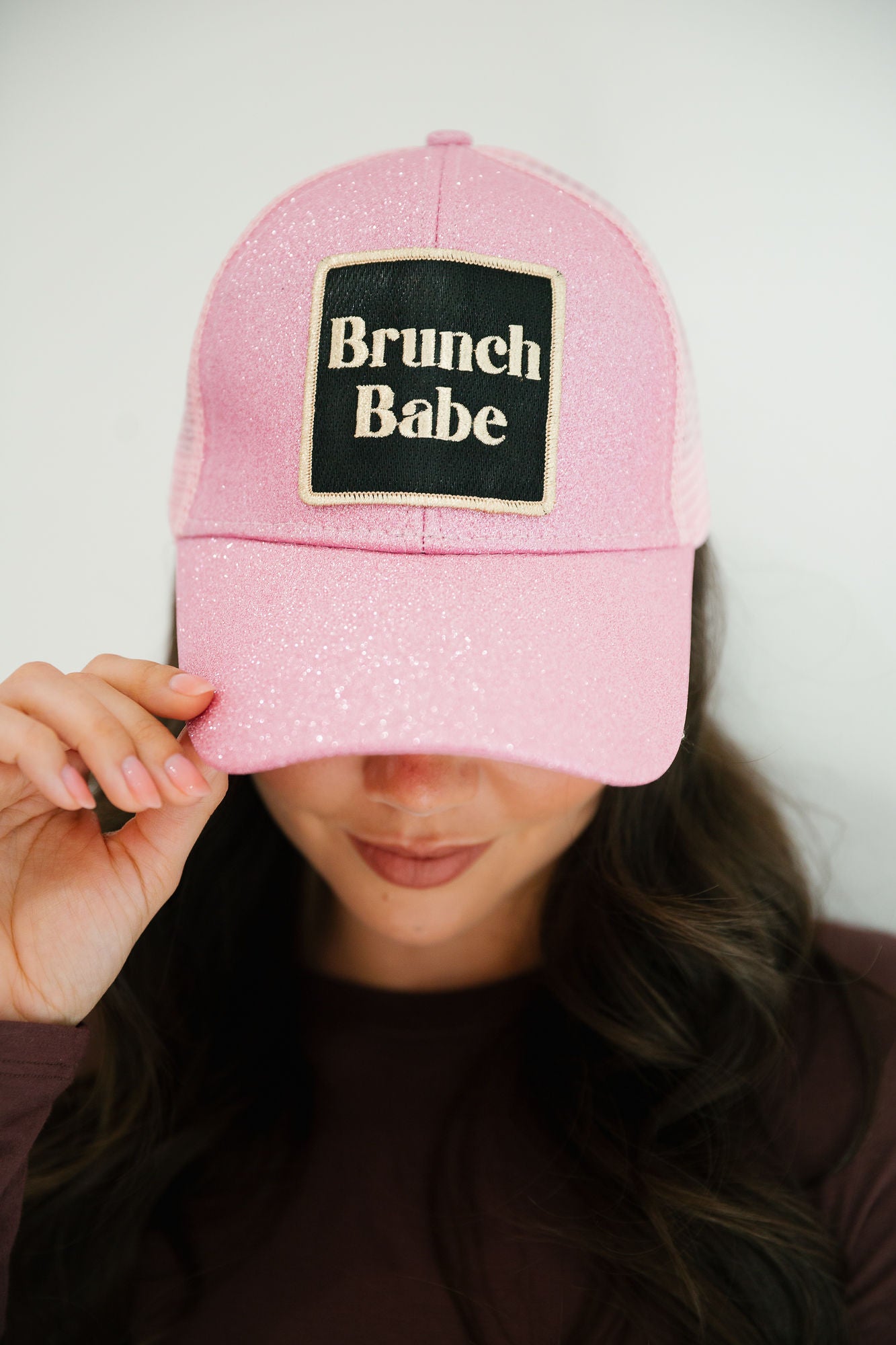 BRUNCH BABE PINK GLITTER HAT TRUCKER HAT Judith March
