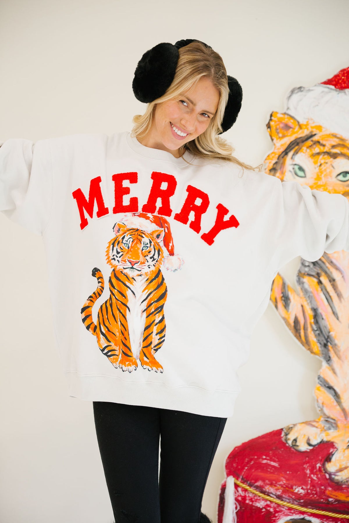 MERRY TIGER WHITE PULLOVER PULLOVER Judith March