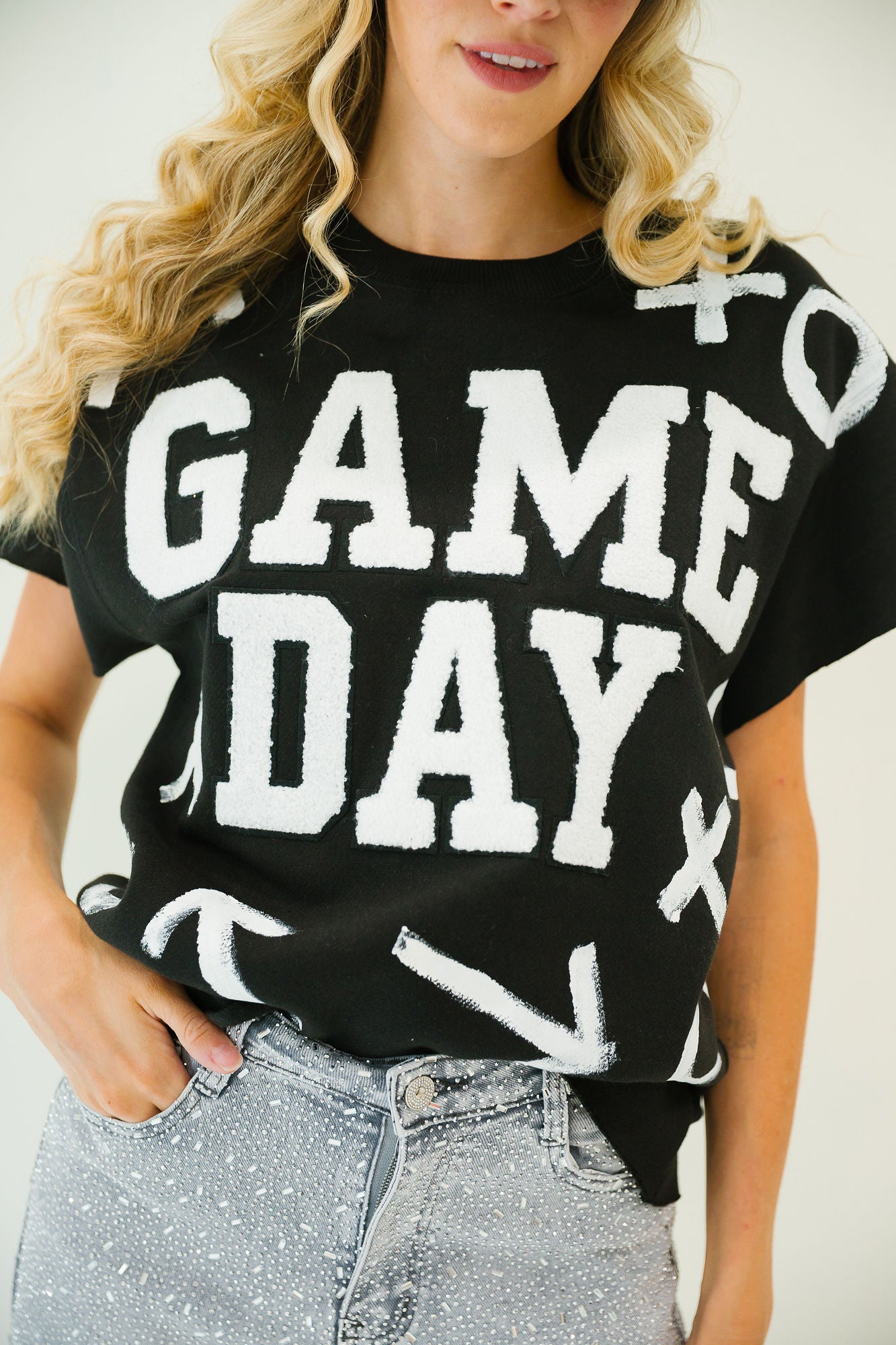 GAME DAY PLAYS BLACK PULLOVER PULLOVER Judith March