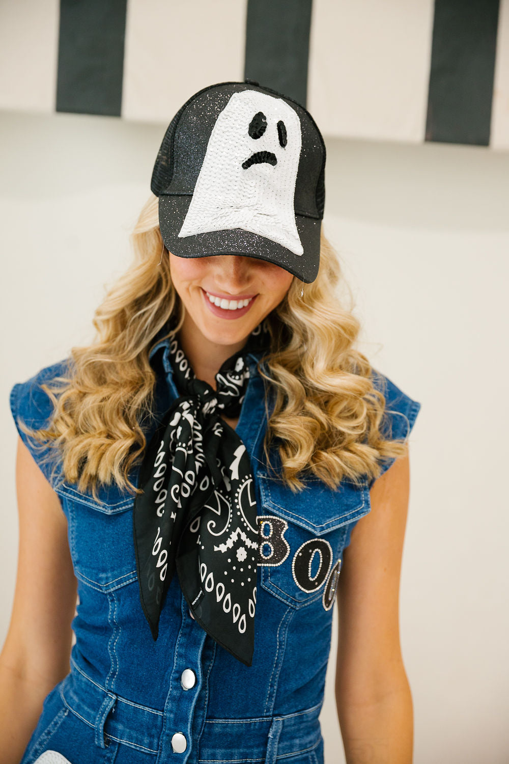 SPARKLE GHOST BLACK TRUCKER HAT TRUCKER HAT Judith March