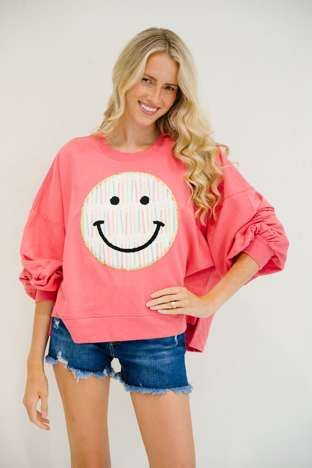 *BIRTHDAY SMILEY PINK PULLOVER - LARGE PULLOVER Judith March