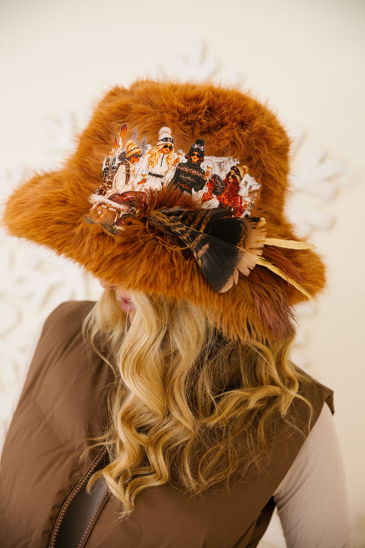 SLOPESIDE SOCAIL CLUB FUR BUCKET HAT BUCKET HAT Judith March