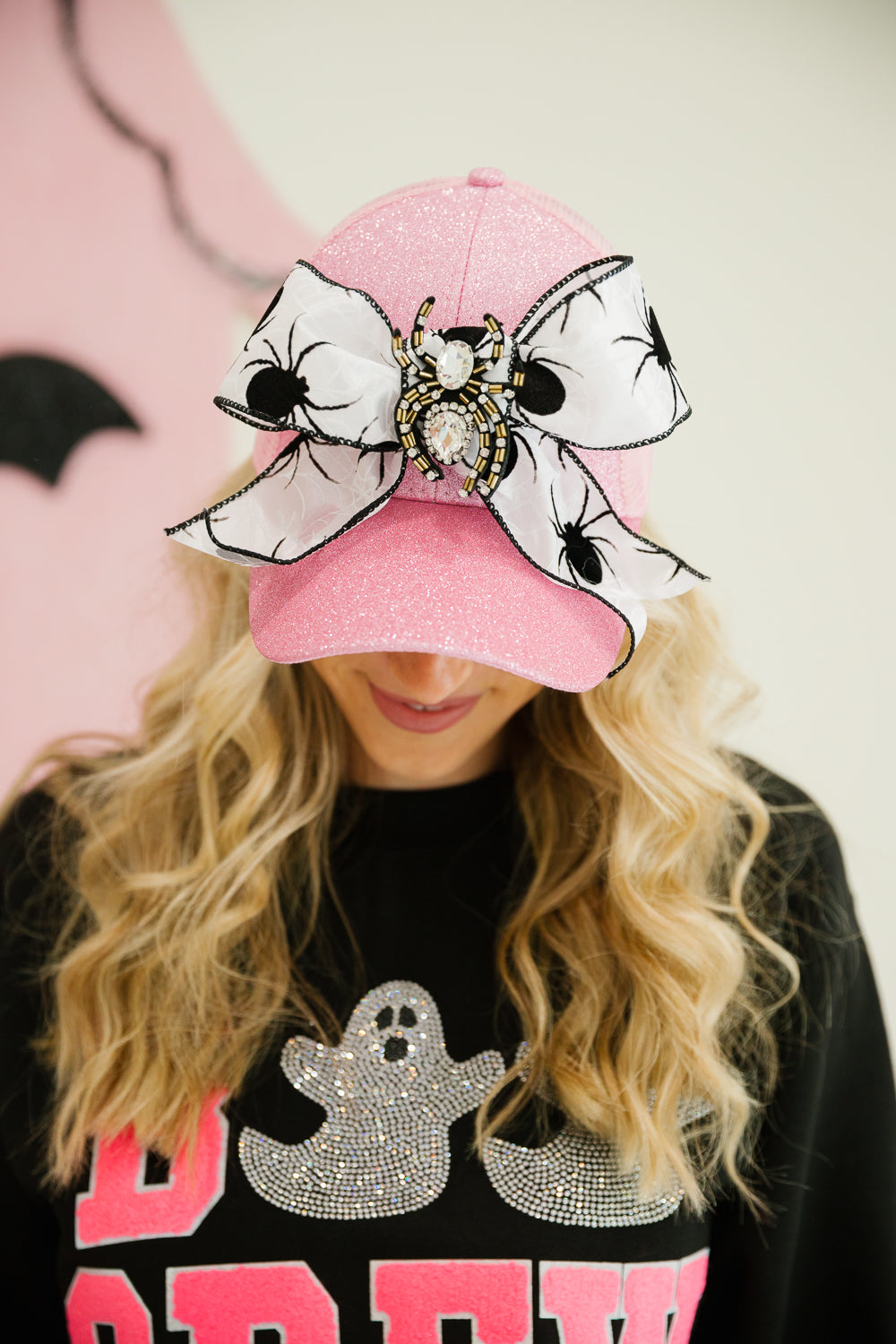 PRETTY POISON PINK GLITTER HAT TRUCKER HAT Judith March