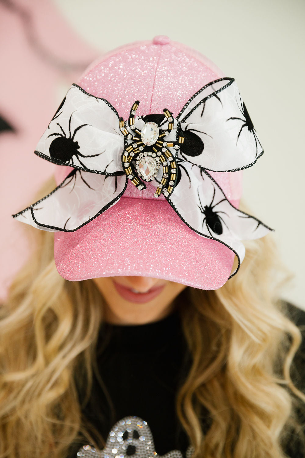 PRETTY POISON PINK GLITTER HAT TRUCKER HAT Judith March