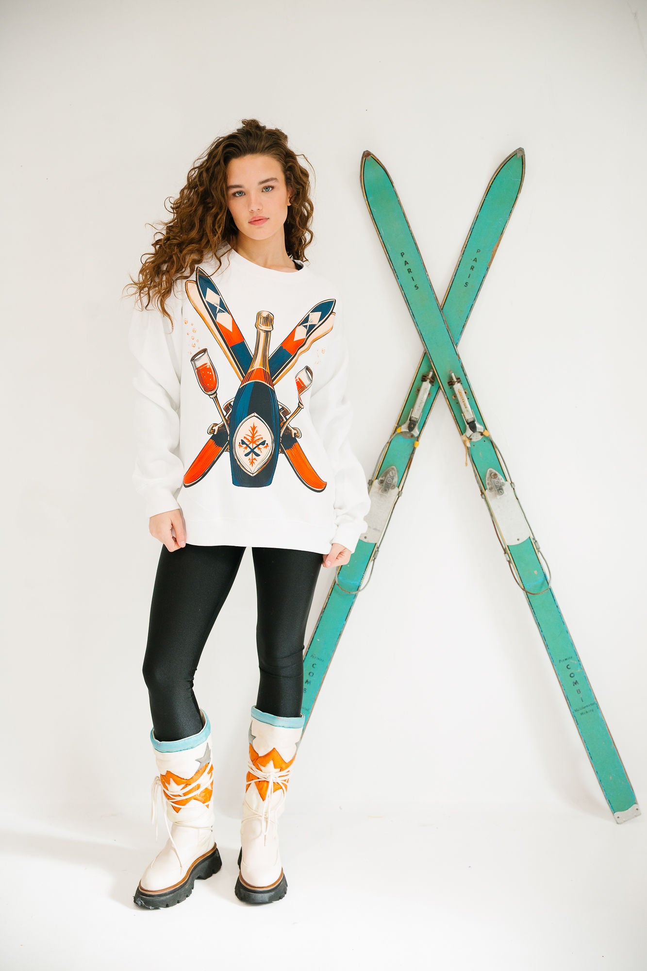 SKI CLUB WHITE PULLOVER PULLOVER Judith March