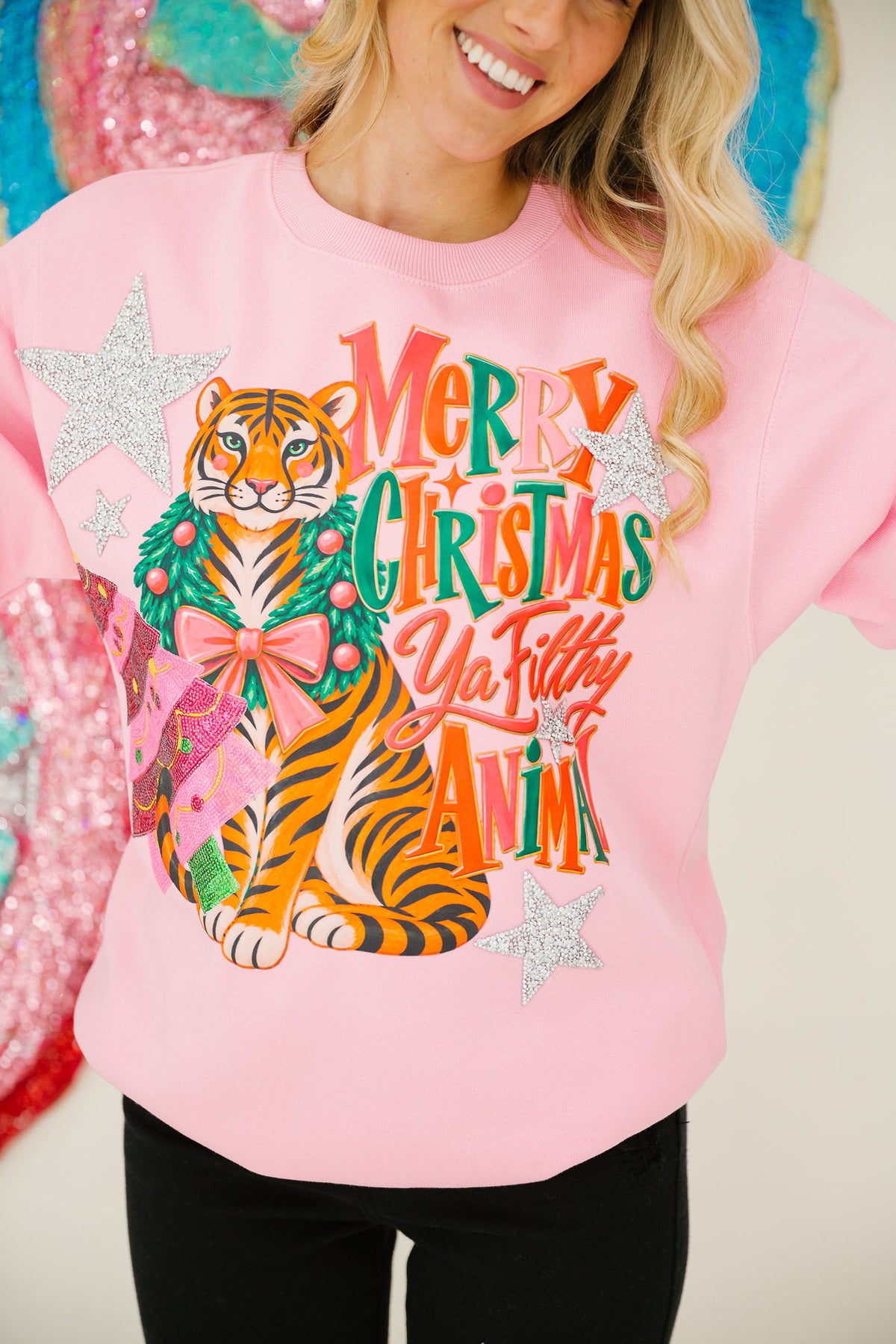 MERRY CHRISTMAS YA FILTHY ANIMAL PINK PULLOVER PULLOVER Judith March
