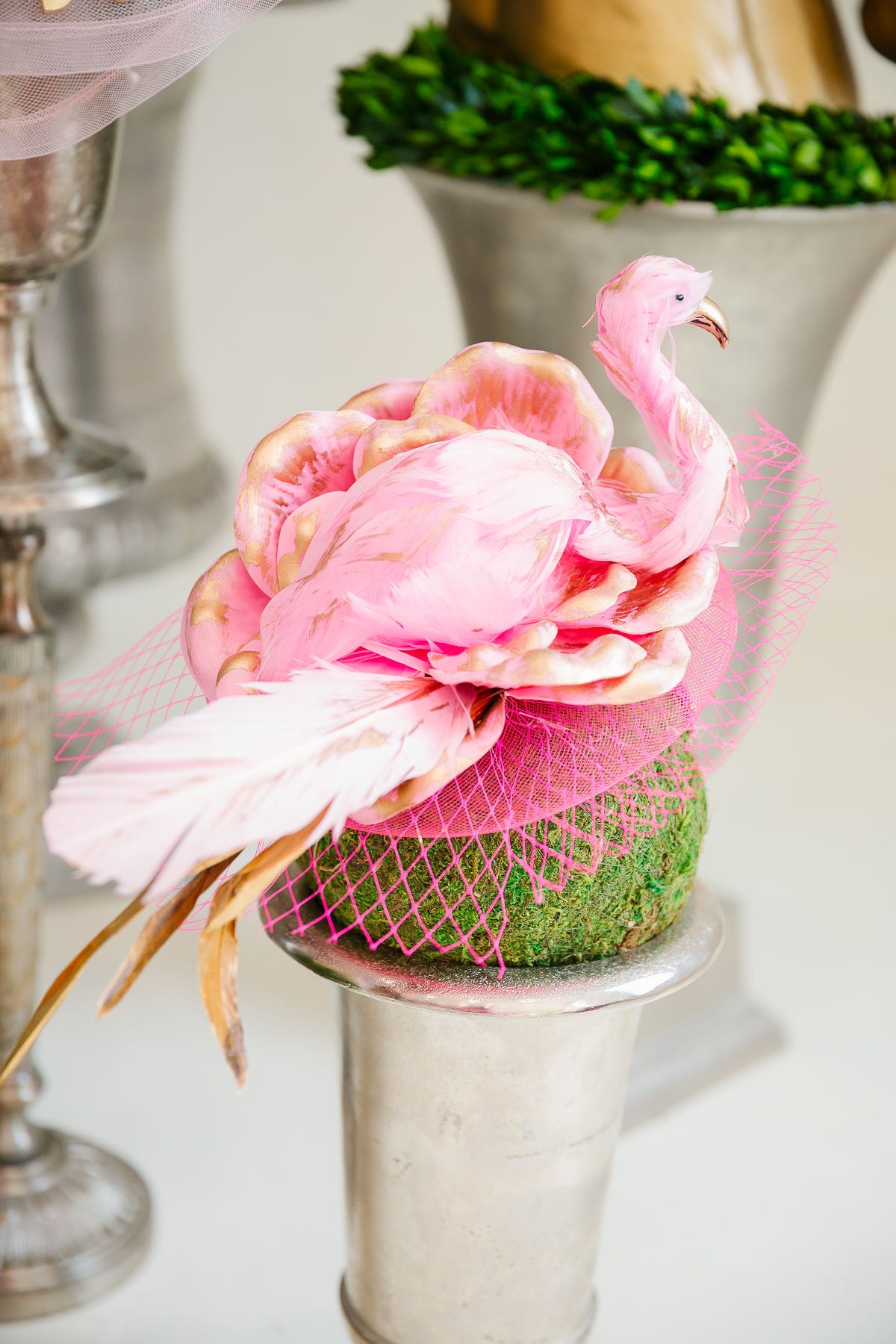 FLAMINGO FLAIR FASCINATOR (ONE OF A KIND) FASCINATOR Judith March
