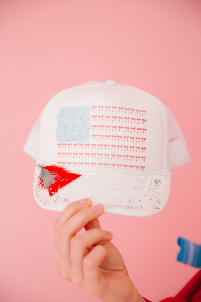 MINI KIDS BOW FLAG WHITE TRUCKER HAT TRUCKER HAT Judith March   