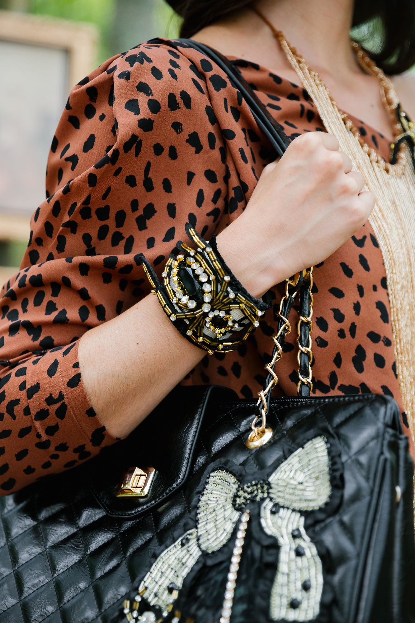 WEB OF GOLD CUFF PULLOVER Judith March