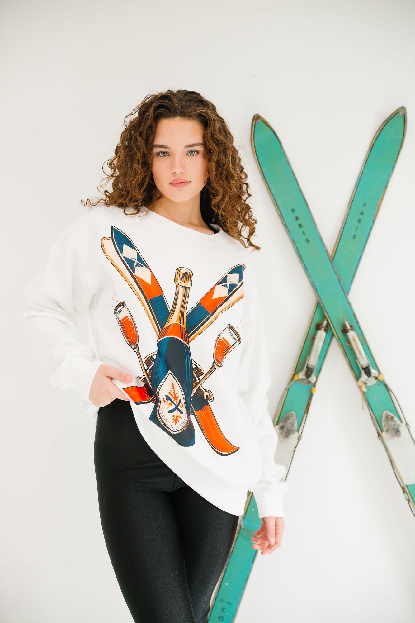 SKI CLUB WHITE PULLOVER PULLOVER Judith March