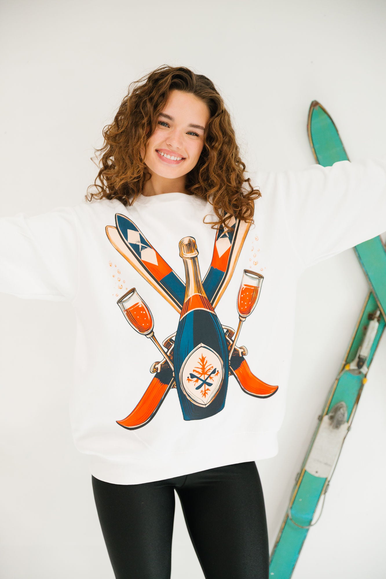 SKI CLUB WHITE PULLOVER PULLOVER Judith March