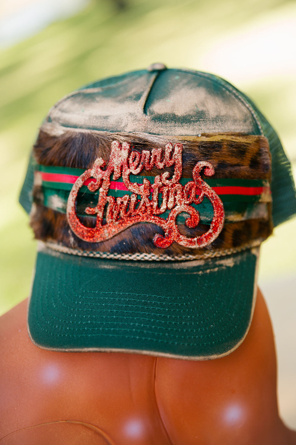 MERRY CHRISTMAS GREEN STRUCTURED HAT TRUCKER HAT Judith March