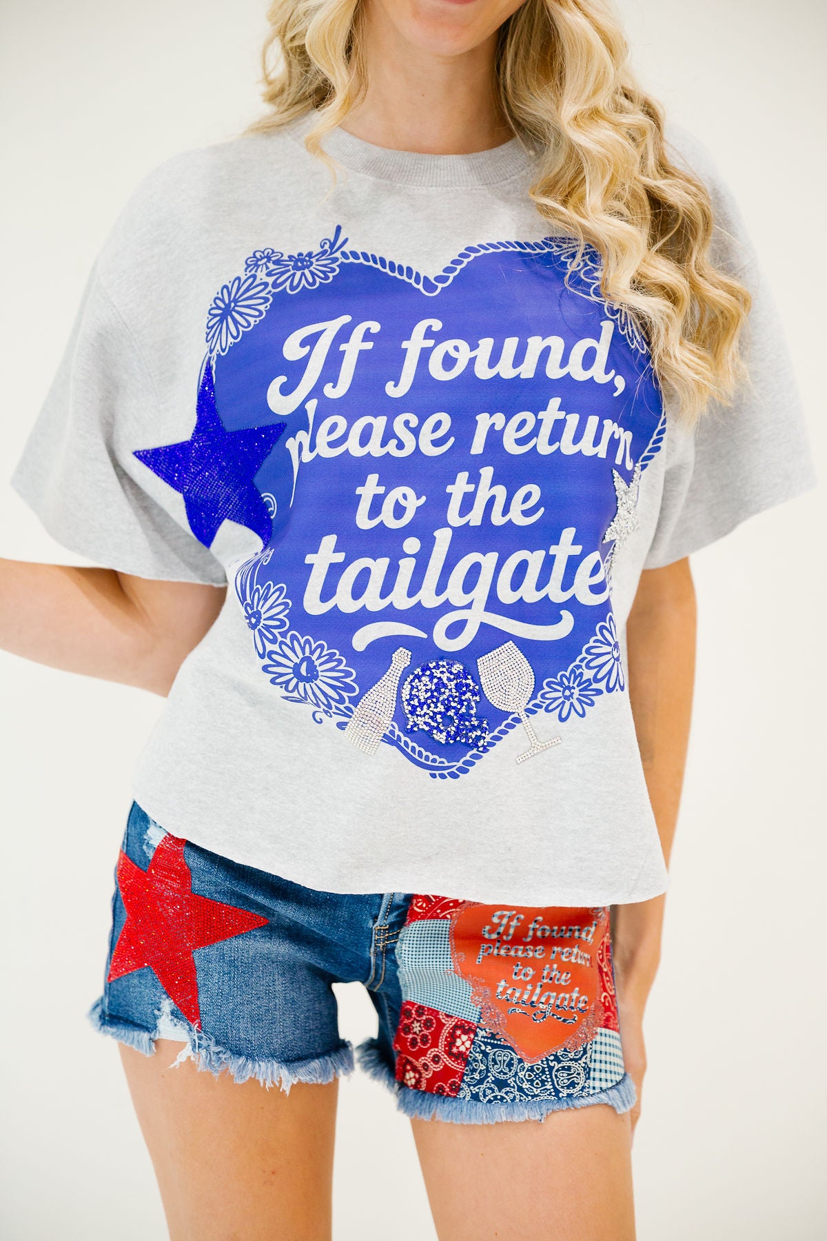 IF FOUND, RETURN TO TAILGATE GREY PULLOVER