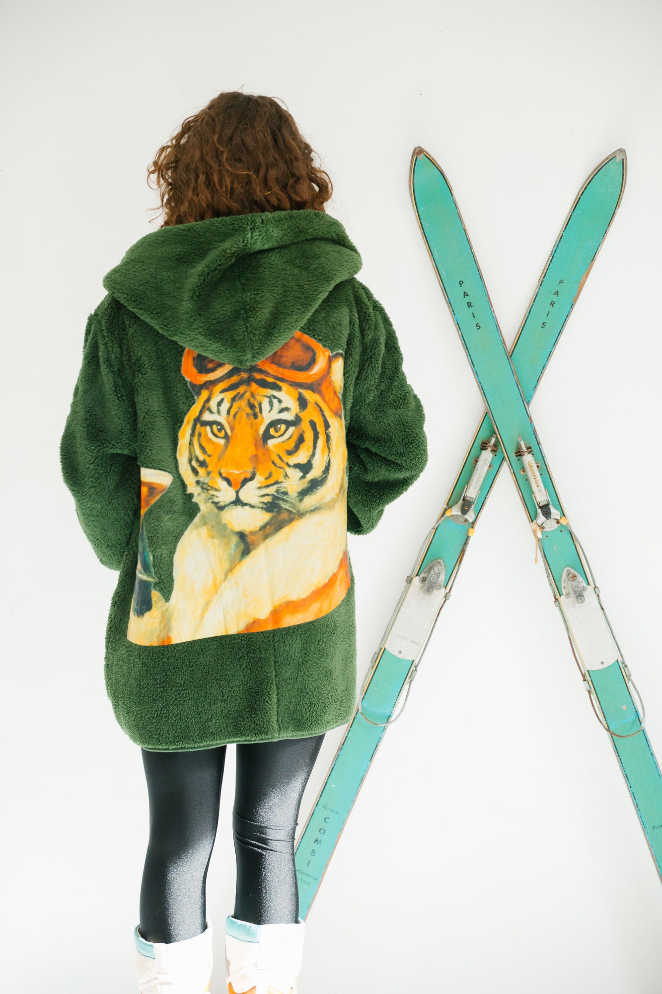 *SKI TIGER MARTINI GREEN CARDIGAN - ONE SIZE HAT Judith March