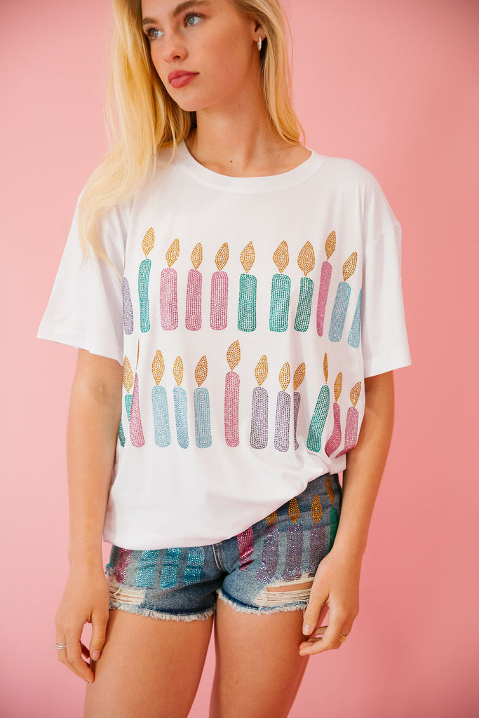 BIRTHDAY CANDLES WHITE TEE Tee Judith March   