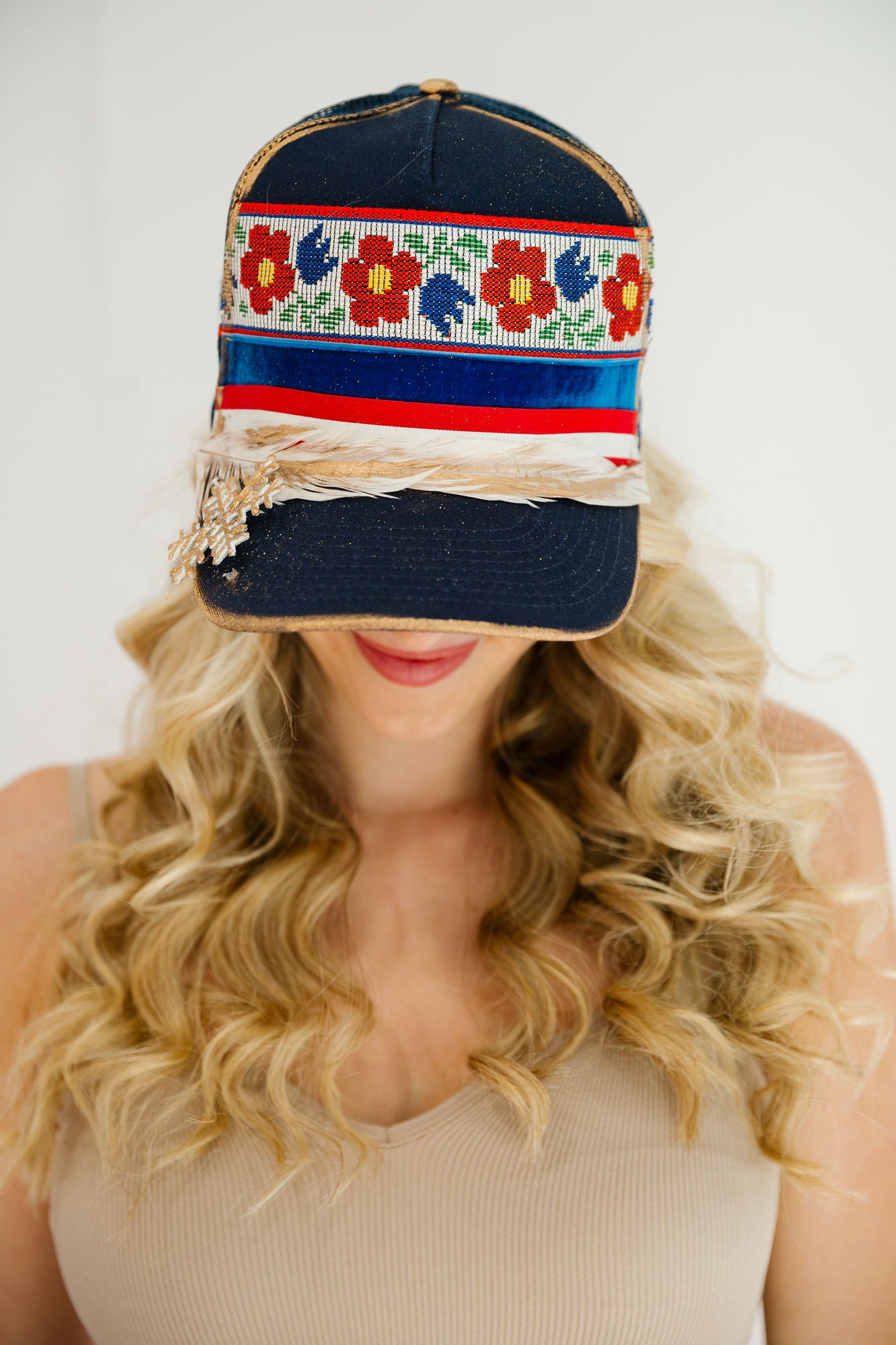 SKI LODGE NAVY STRUCTURED HAT TRUCKER HAT Judith March