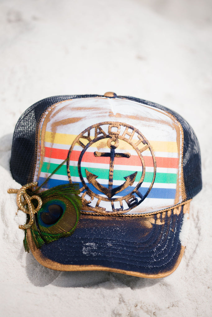 YACHT CLUB FEATHER TRUCKER HAT TRUCKER HAT Judith March