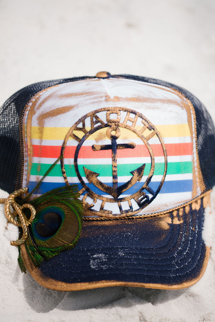 YACHT CLUB FEATHER TRUCKER HAT TRUCKER HAT Judith March