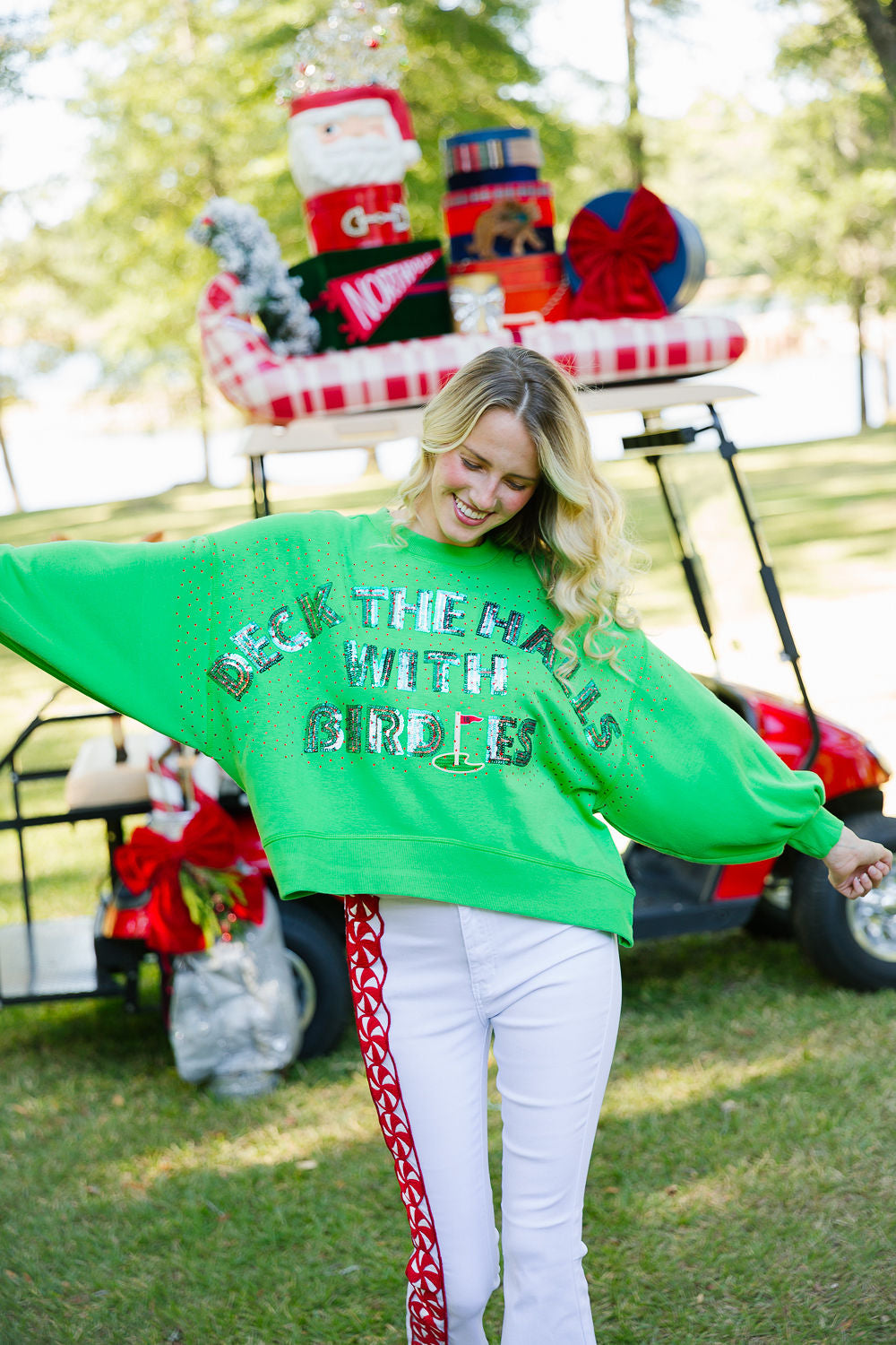 DECK THE HALLS WITH BIRDIES GREEN PULLOVER PULLOVER Judith March