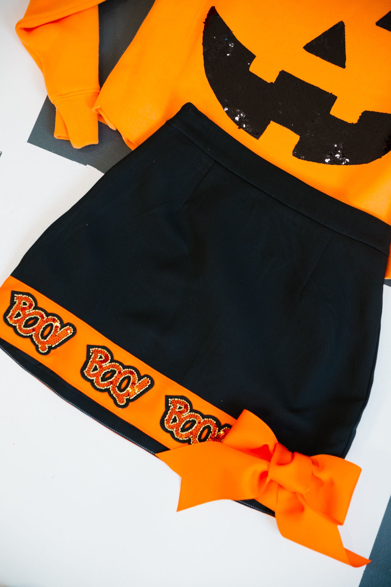 BOO! BOW BLACK SKIRT SKIRT Judith March