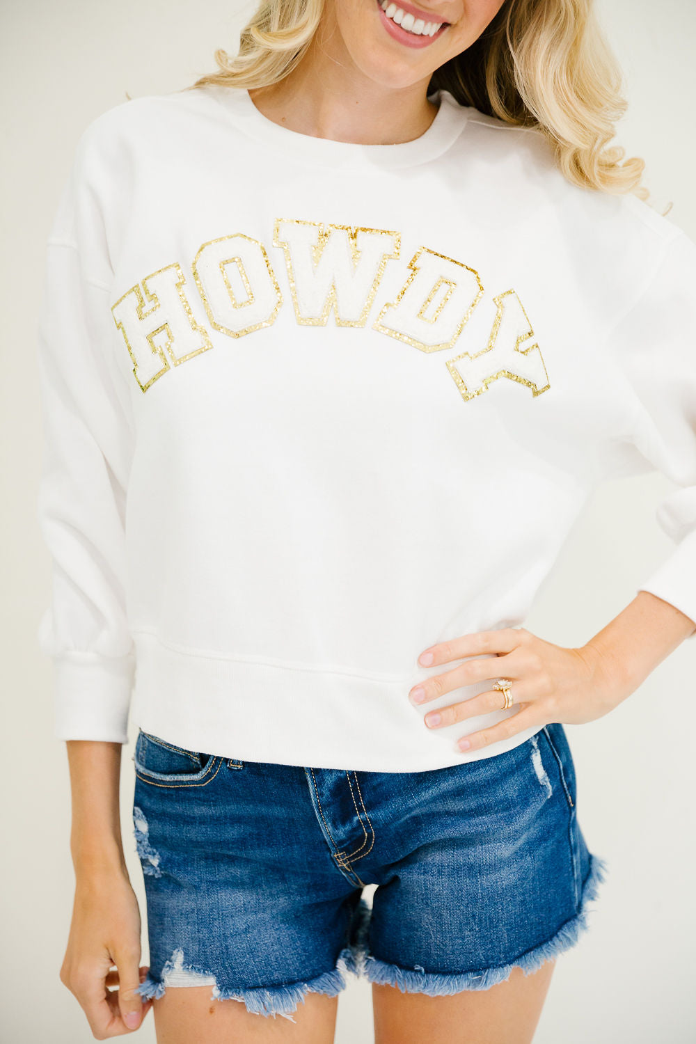 *HOWDY WHITE PULLOVER - SMALL PULLOVER Judith March