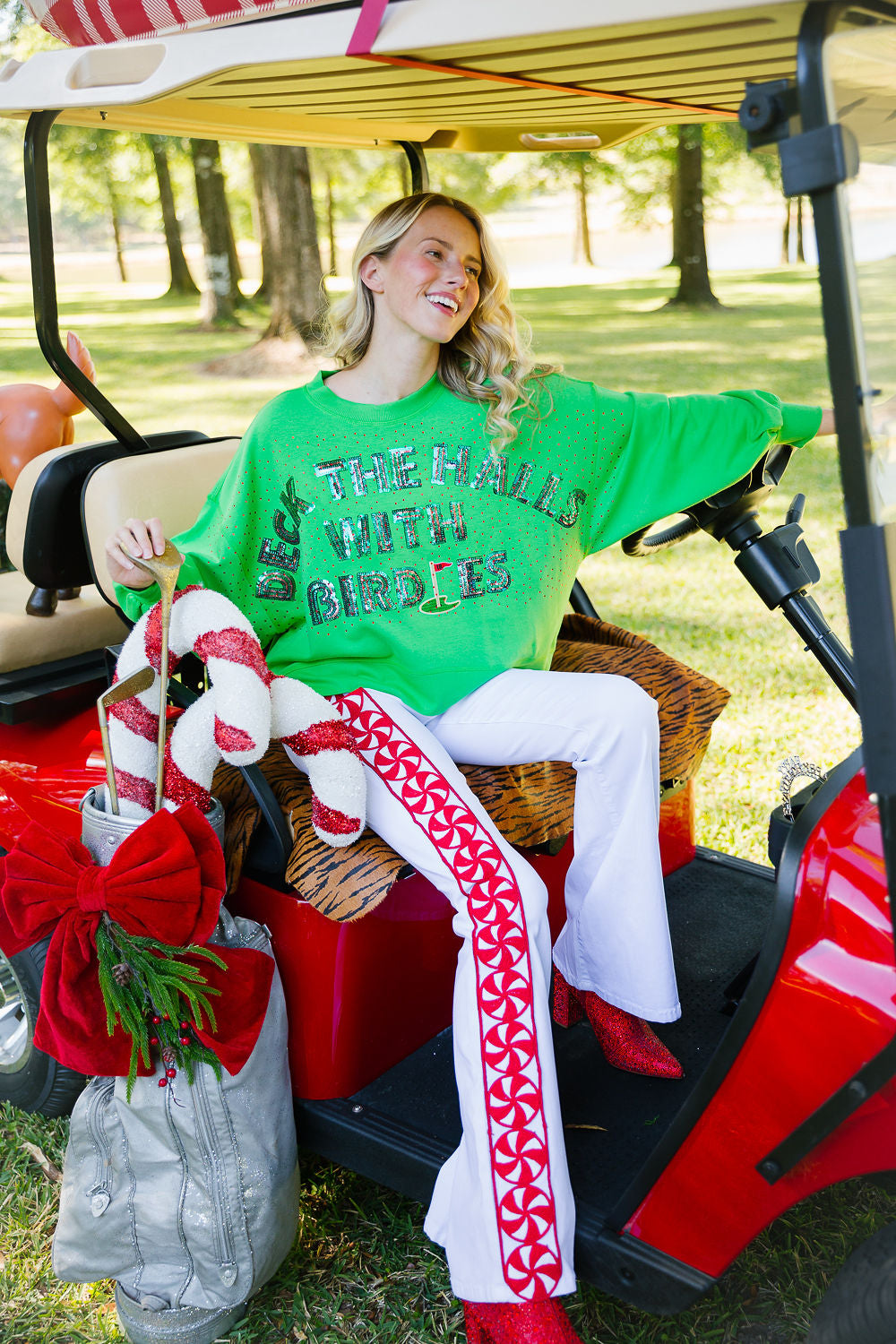 DECK THE HALLS WITH BIRDIES GREEN PULLOVER PULLOVER Judith March