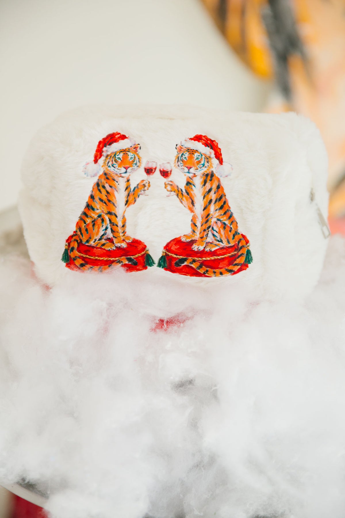 THE TIGER TOASTS WHITE FUZZY BAG TERRY BAG Judith March