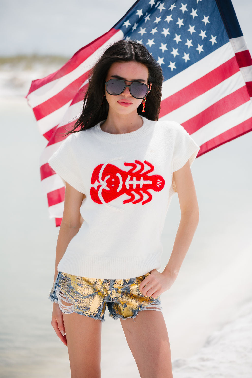 LOBSTER PATCH CREAM SLEEVELESS SWEATER SWEATER Judith March
