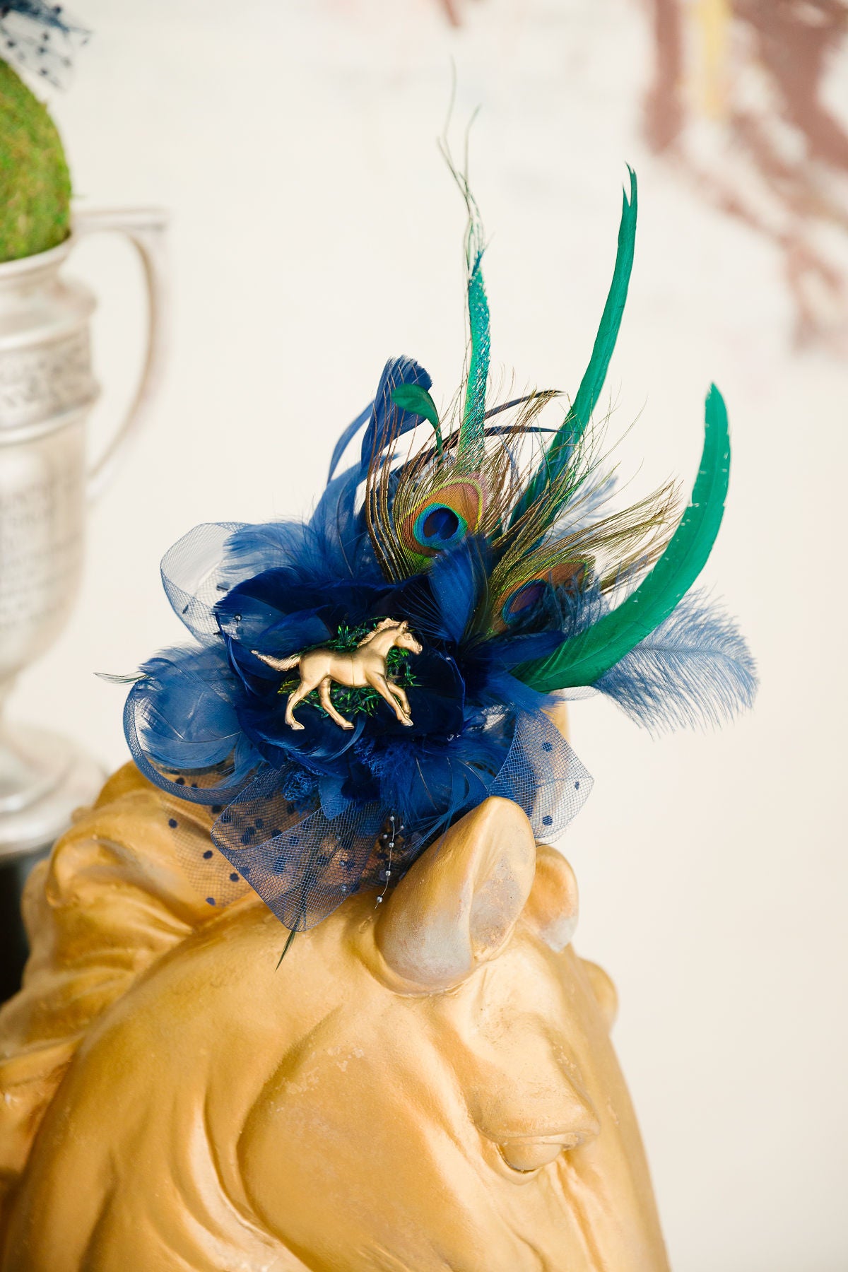 SAPPHIRE STAKES FASCINATOR (ONE OF A KIND) FASCINATOR Judith March