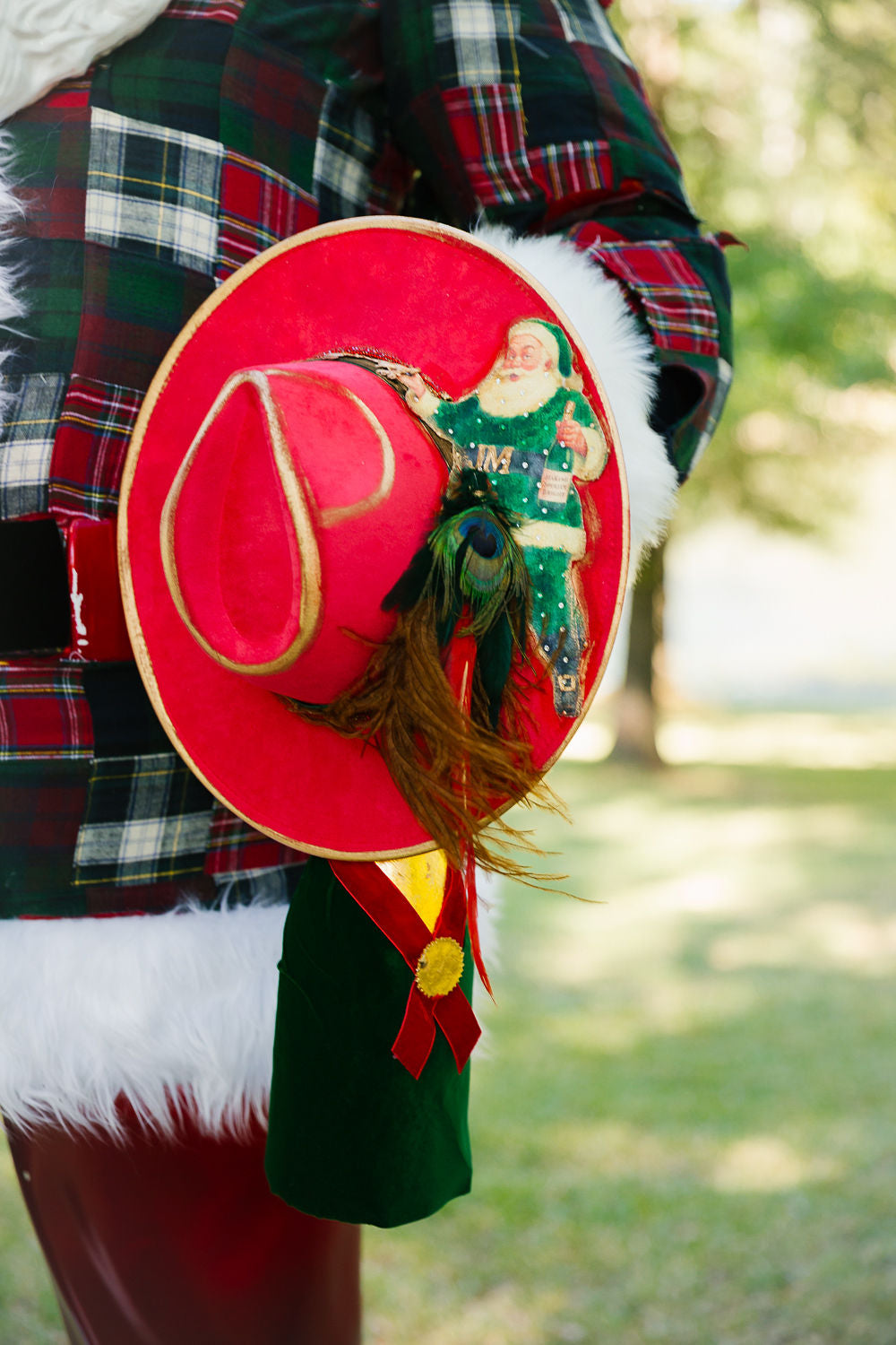 MAKING SPIRITS BRIGHT RED RANCHER HAT RANCHER HAT Judith March