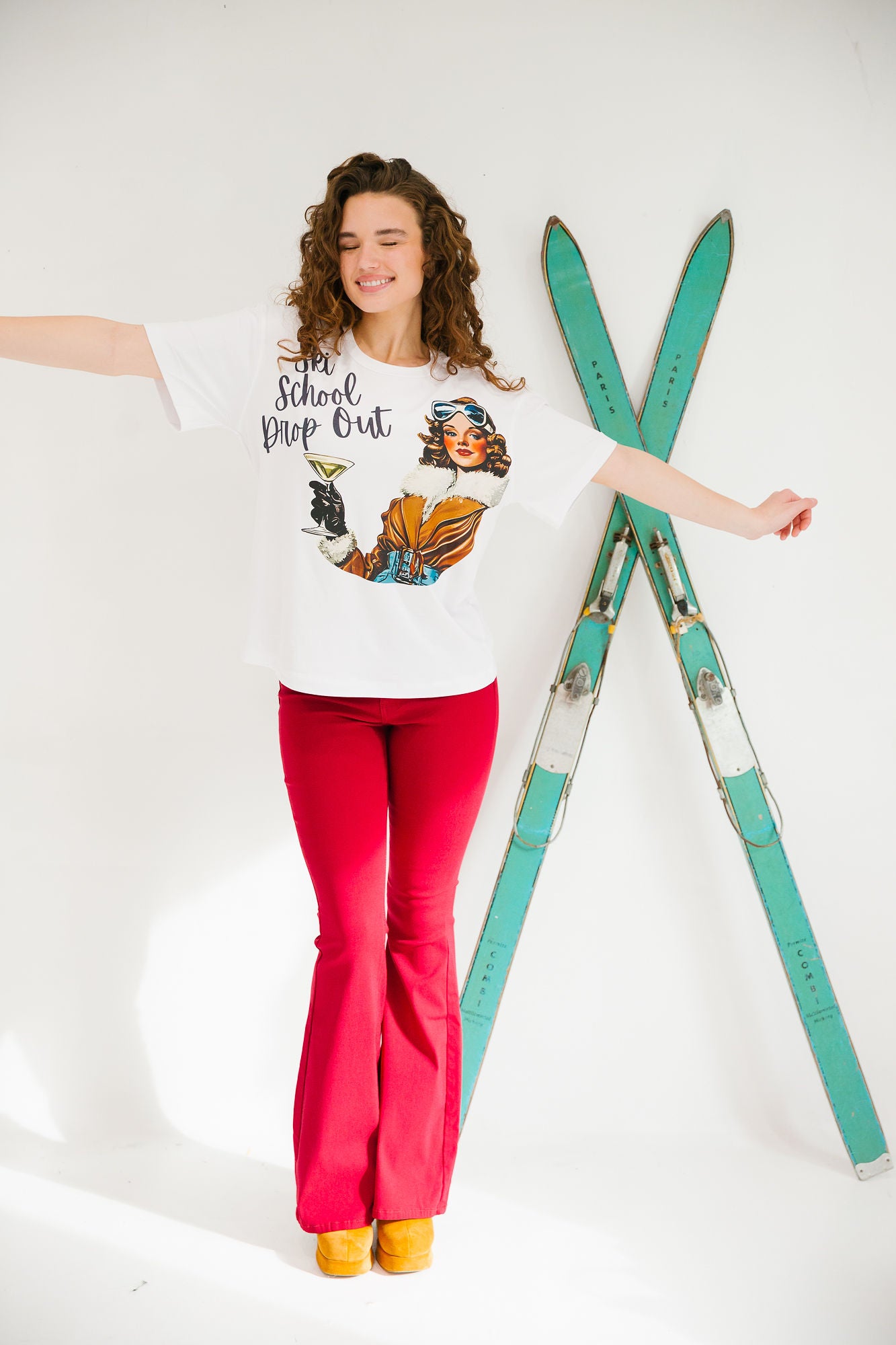 SKI SCHOOL DROP OUT WHITE TEE TEE Judith March