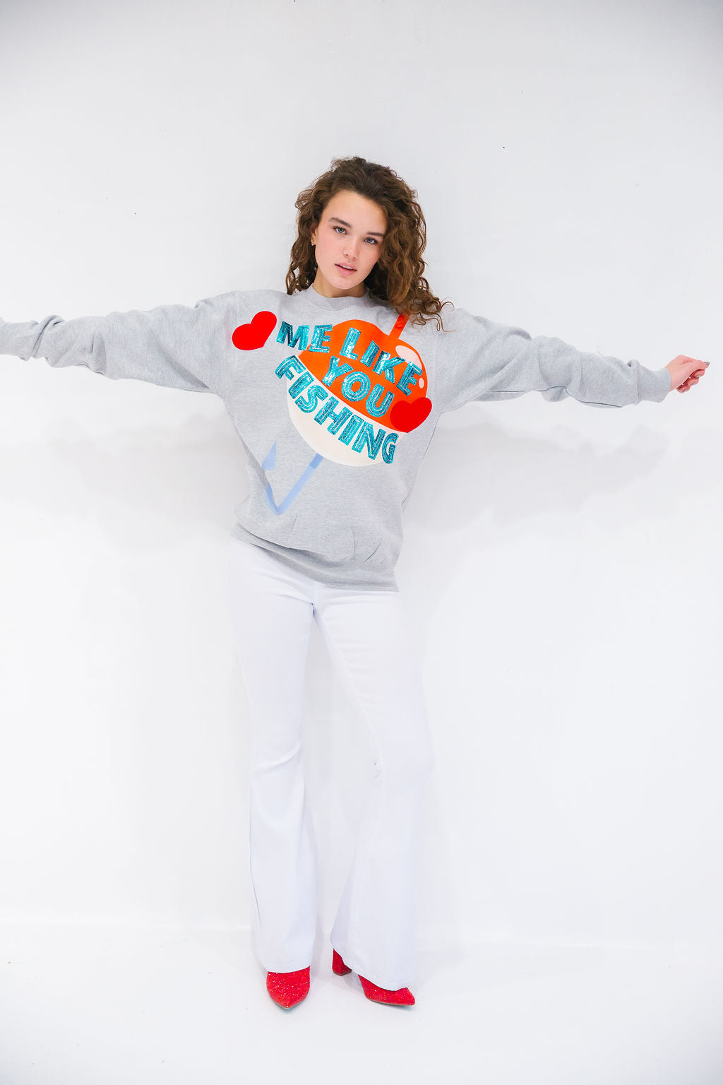 LOVE ME LIKE YOU LOVE FISHING GREY PULLOVER