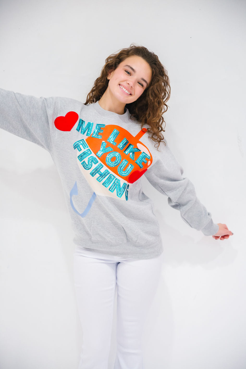 LOVE ME LIKE YOU LOVE FISHING GREY PULLOVER