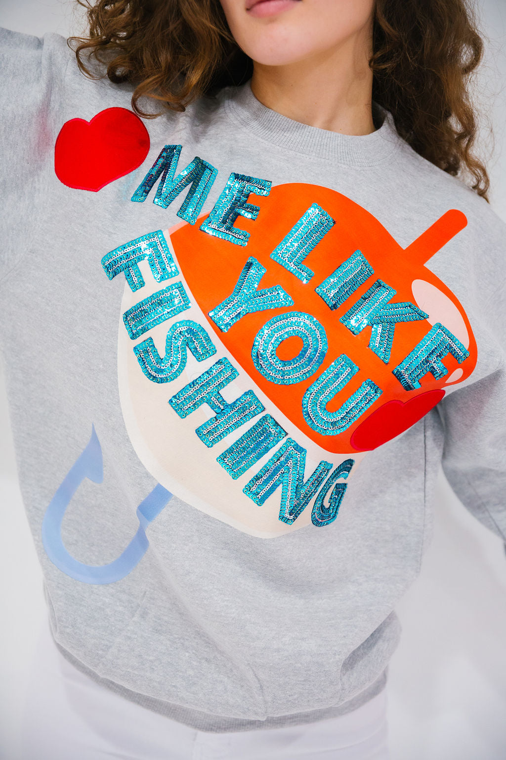 LOVE ME LIKE YOU LOVE FISHING GREY PULLOVER