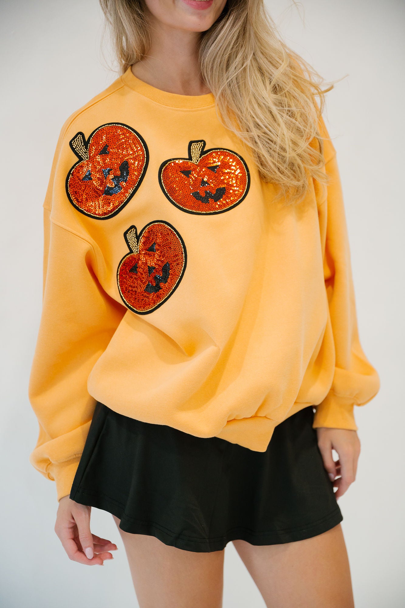 PICK OF THE PATCH ORANGE PULLOVER PULLOVER Judith March