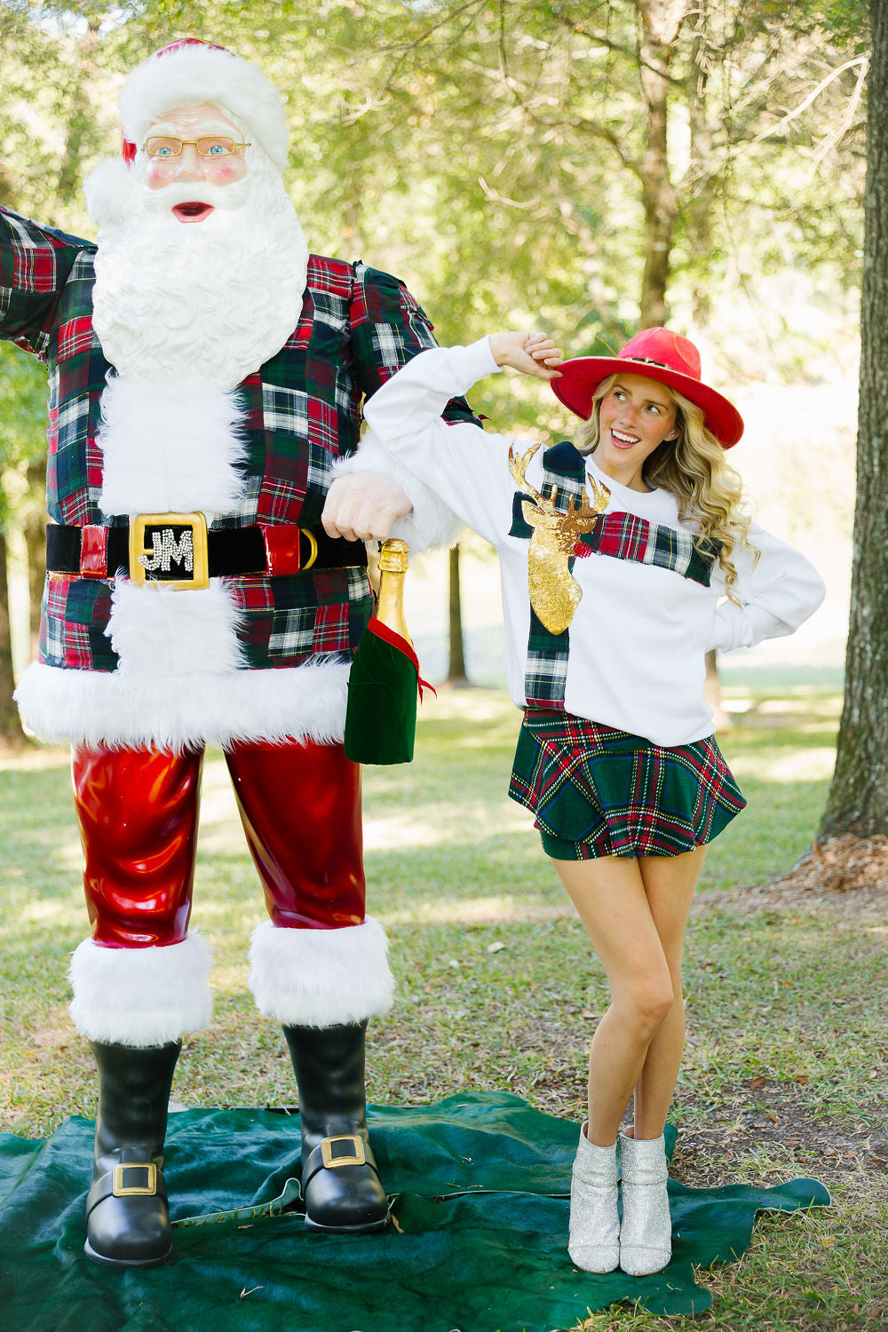 RED-NOSED REINDEER WHITE PULLOVER PULLOVER Judith March