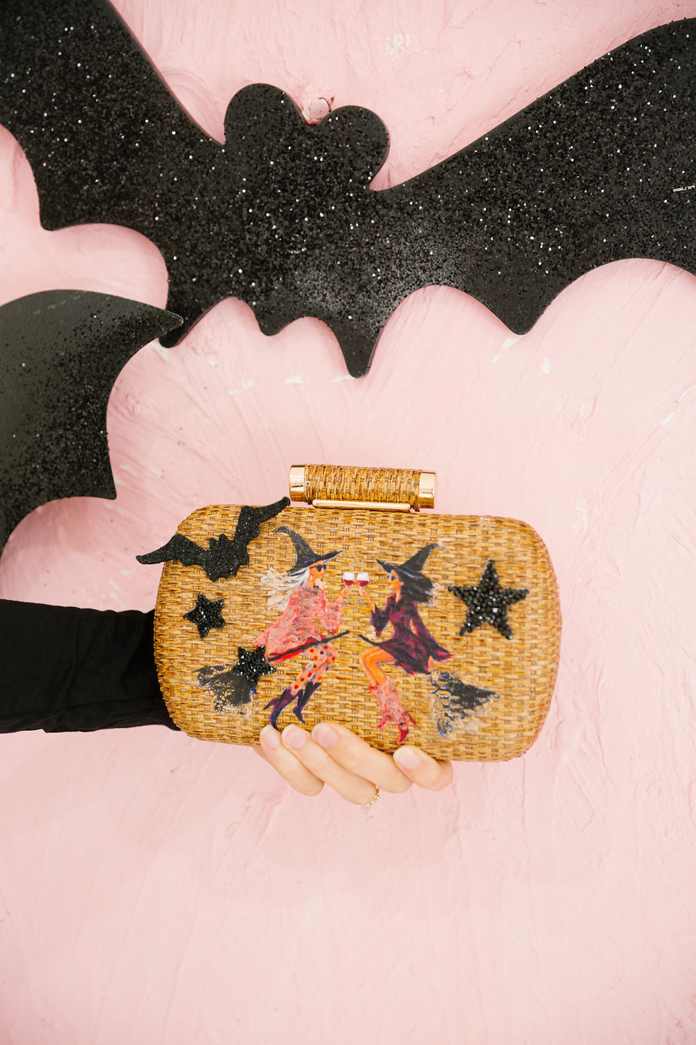 BREWS & BROOM CLUTCH Clutch Judith March