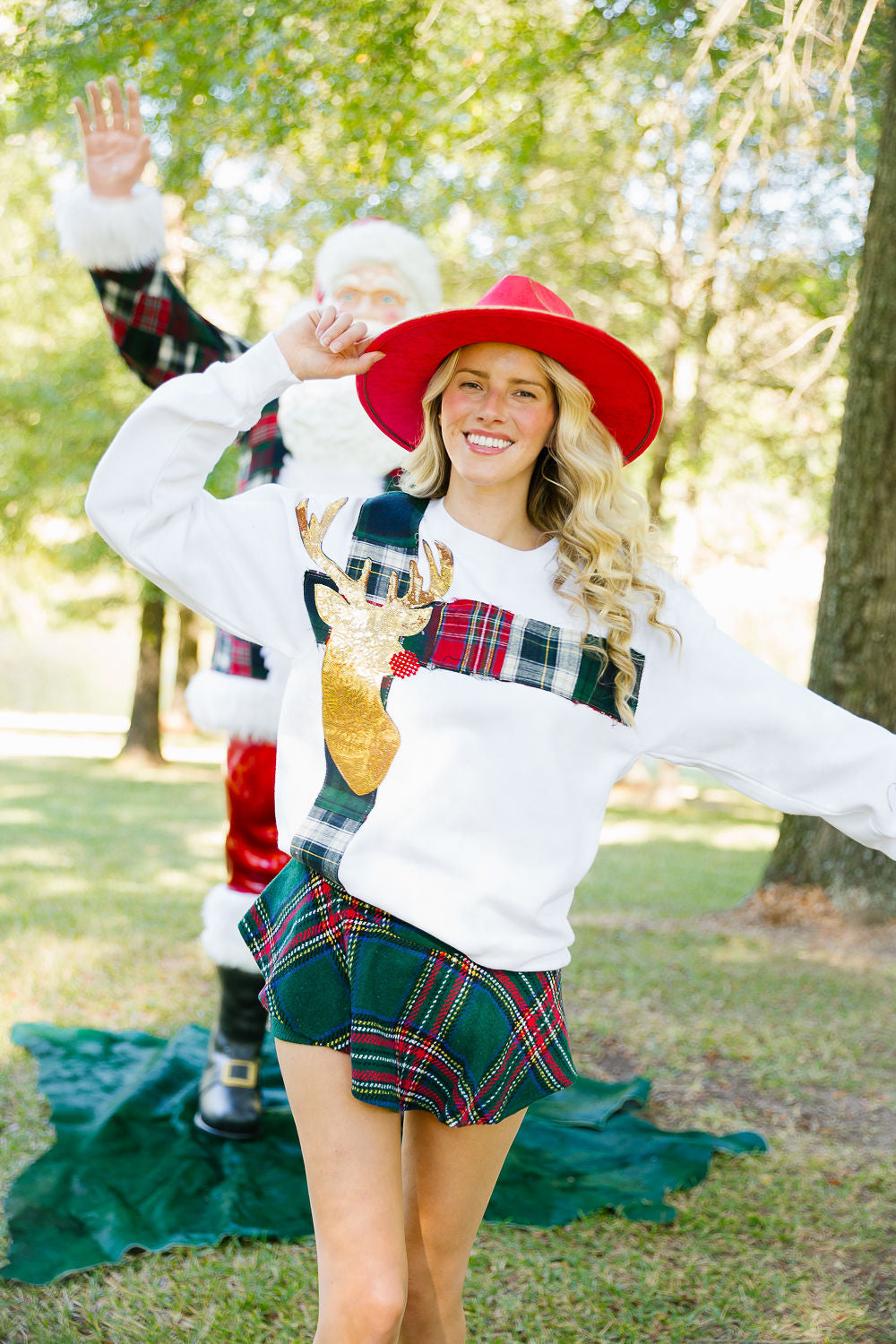 RED-NOSED REINDEER WHITE PULLOVER PULLOVER Judith March