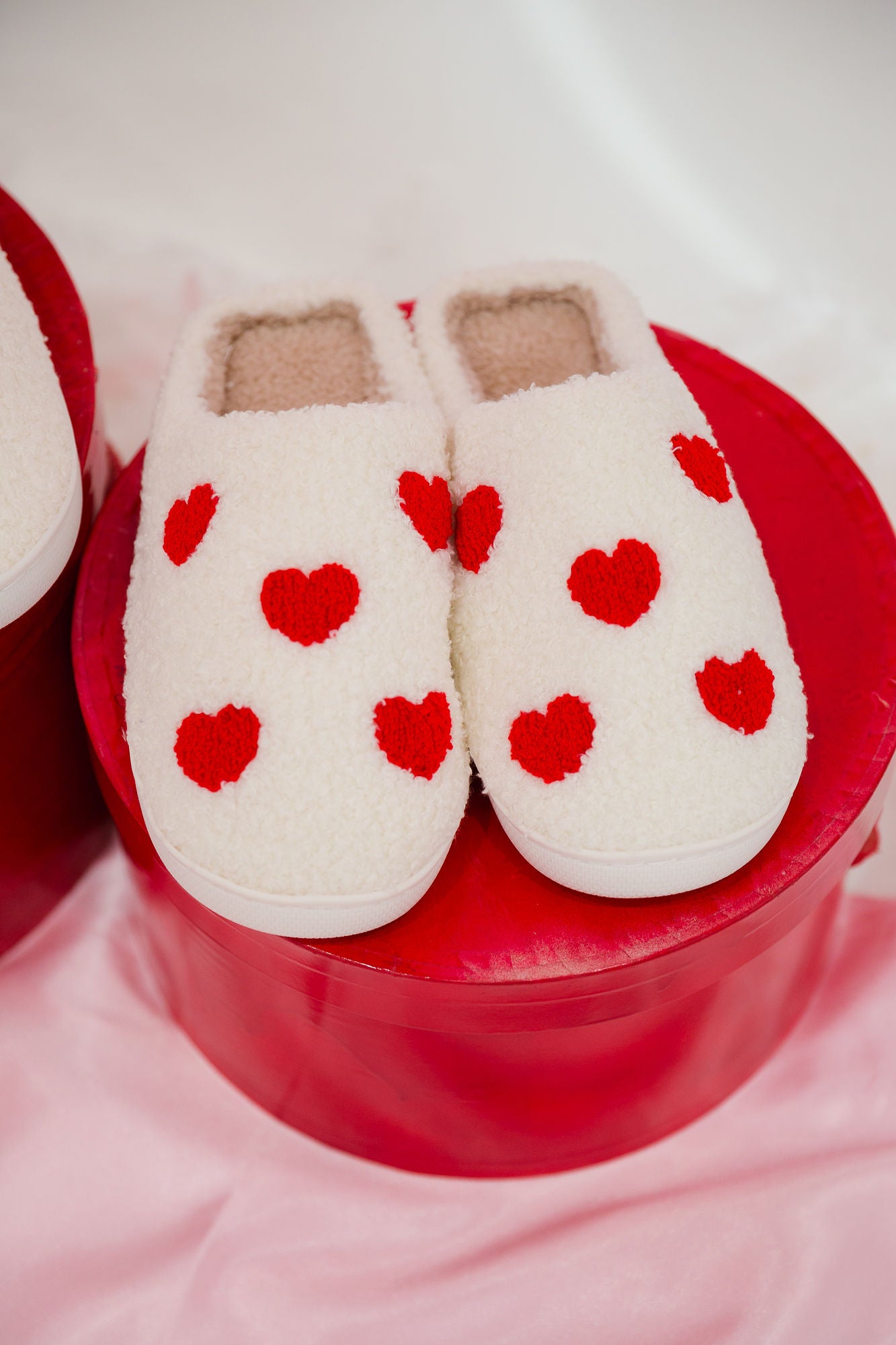 HEART SLIPPERS SLIPPERS Judith March   