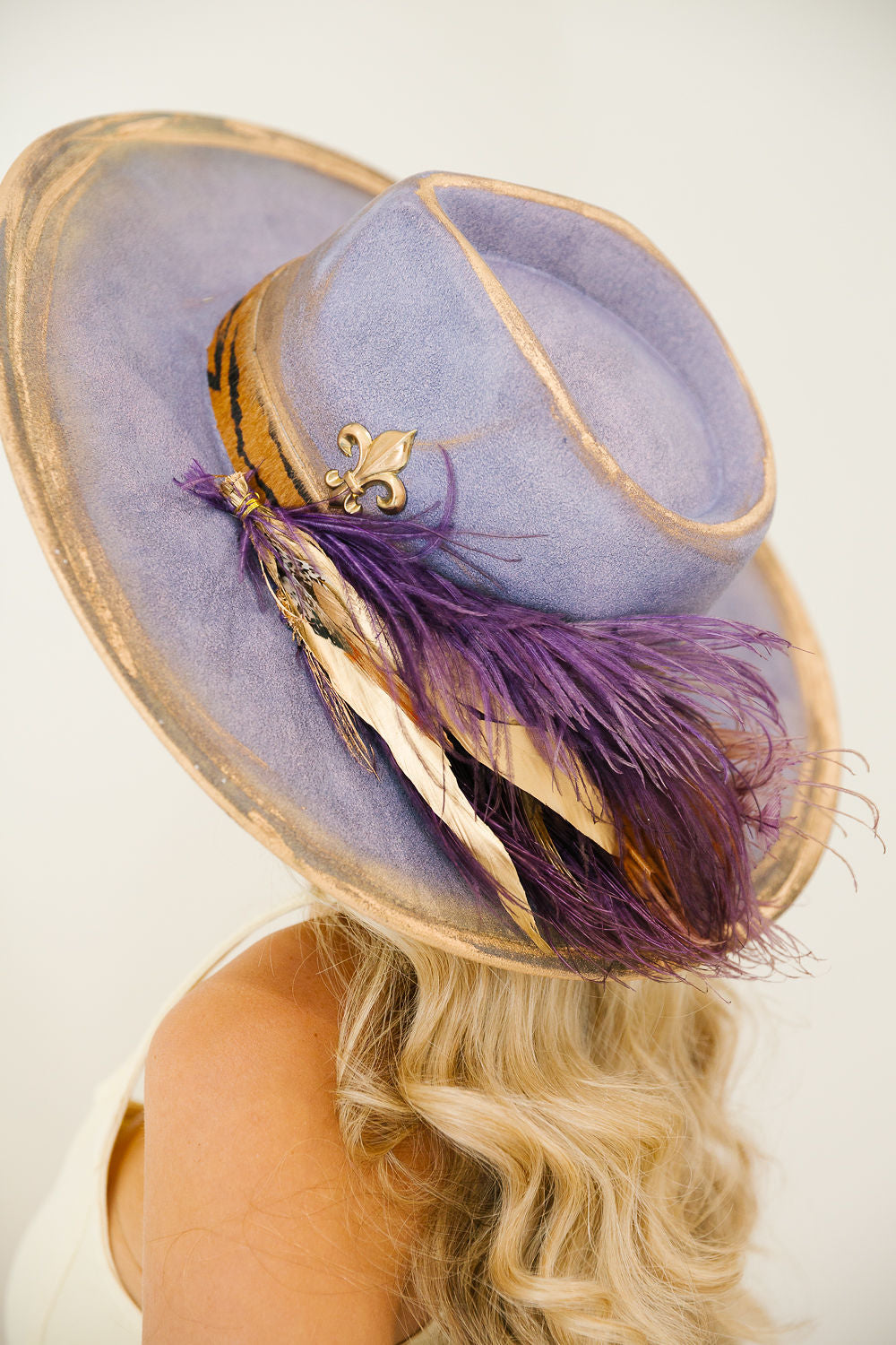 THE FLEUR & FEATHER RANCHER HAT RANCHER HAT Judith March