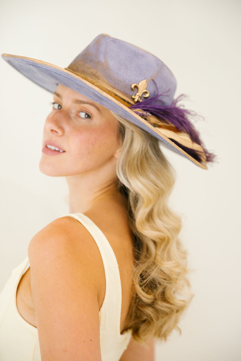 THE FLEUR & FEATHER RANCHER HAT RANCHER HAT Judith March