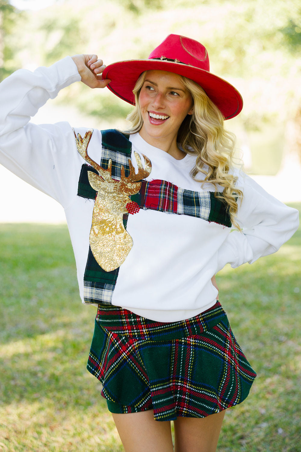 RED-NOSED REINDEER WHITE PULLOVER PULLOVER Judith March