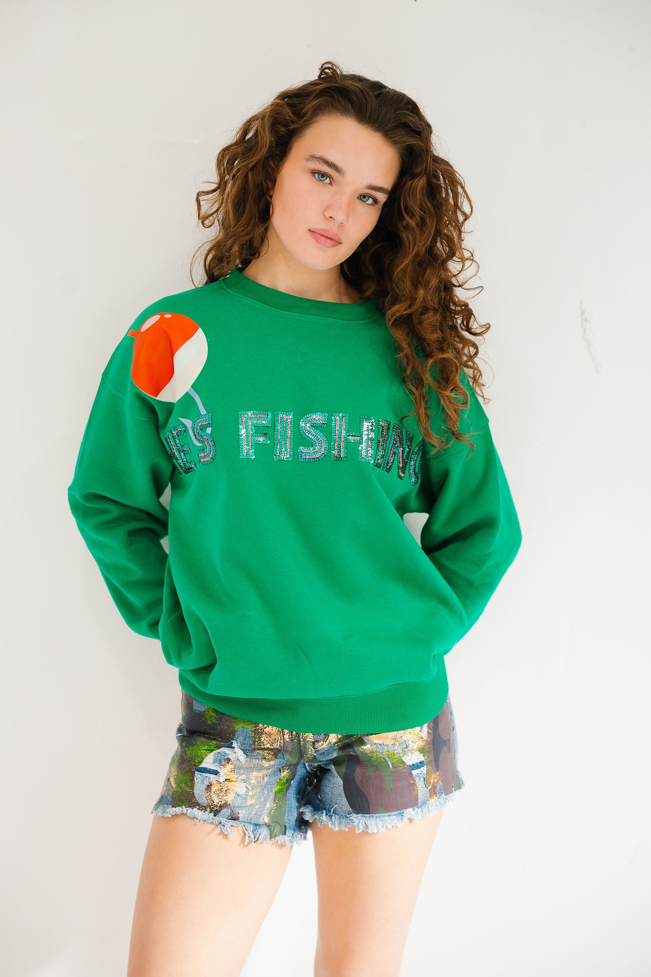 HE'S FISHING GREEN PULLOVER PULLOVER Judith March