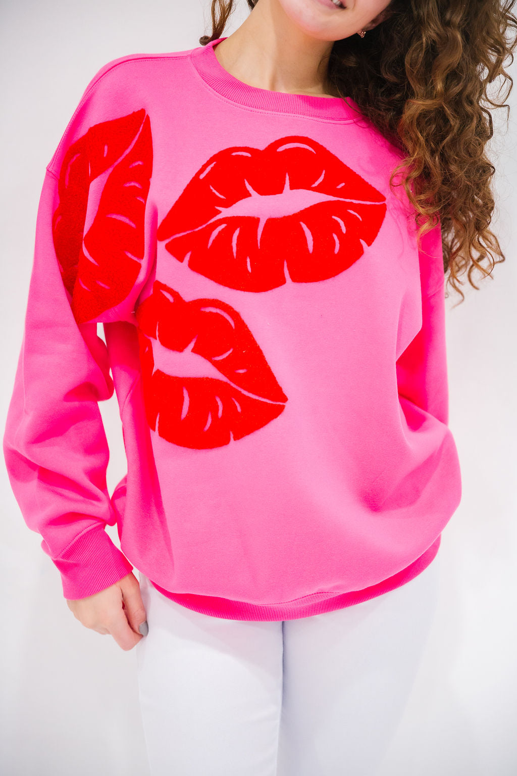KISS N TELL PINK PULLOVER